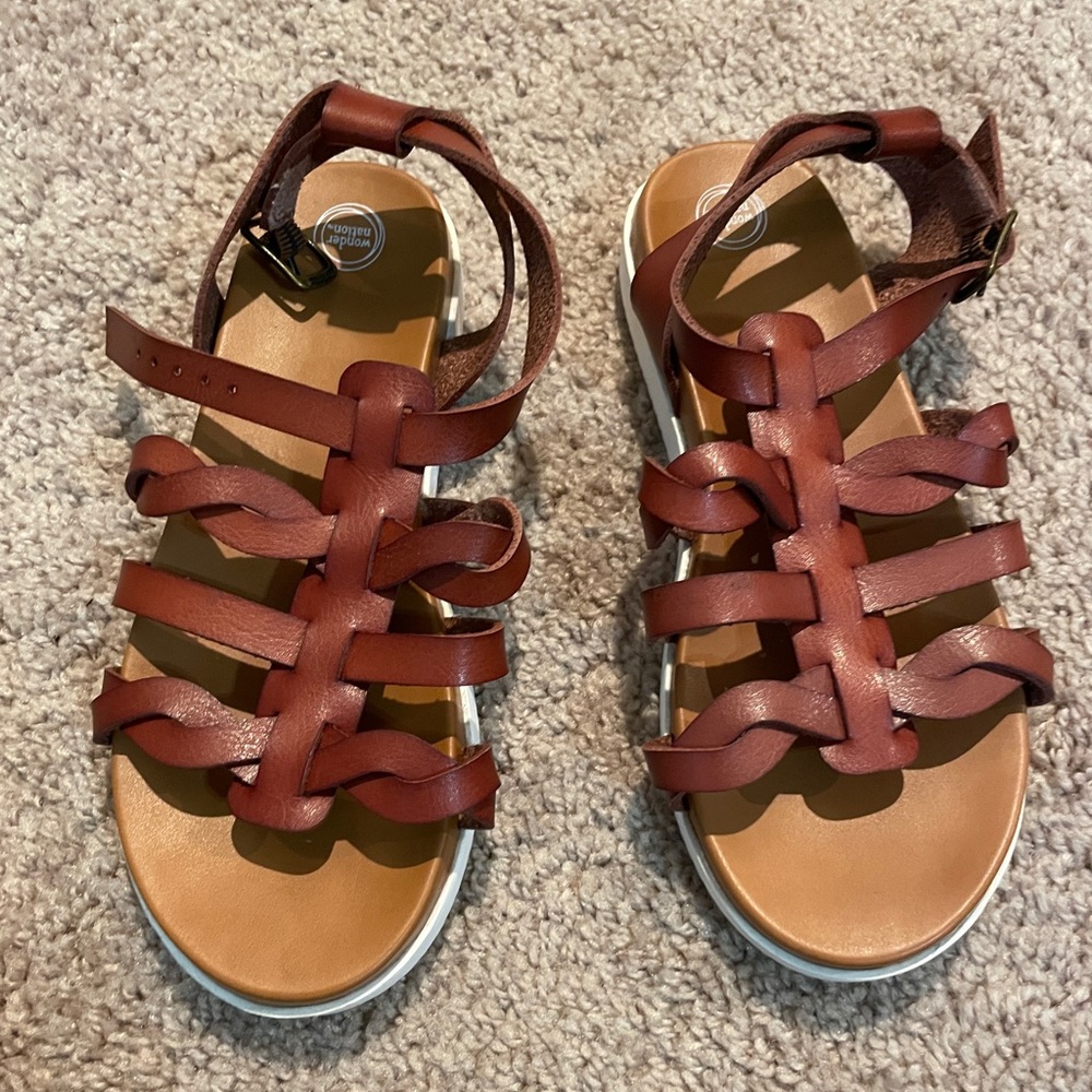 Girls sandals